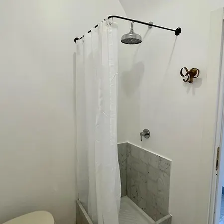 Apartamento Cesina Capri